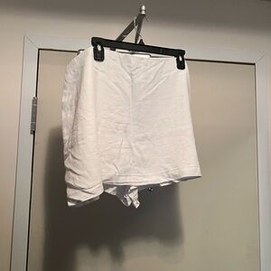 Abercrombie & Fitch White Skort